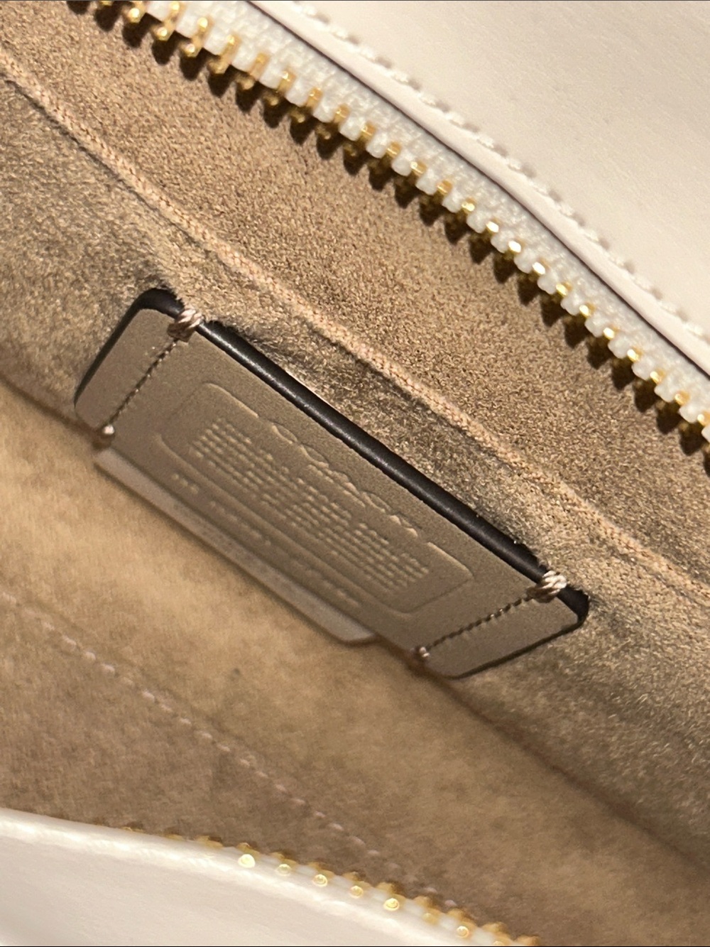 Coach Andrea Medium Carryall - Picture 6 of 11